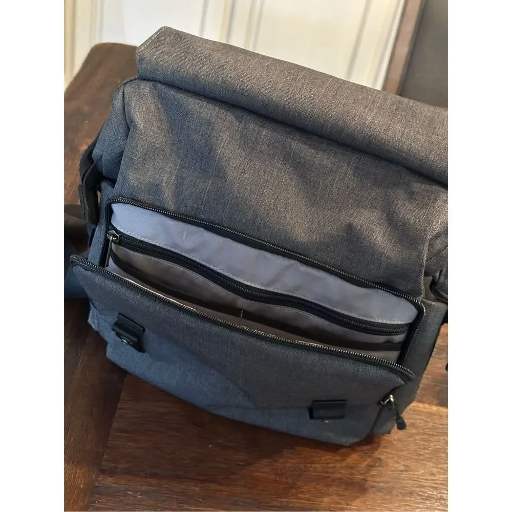 Case Logic Reflection camera/messenger bag